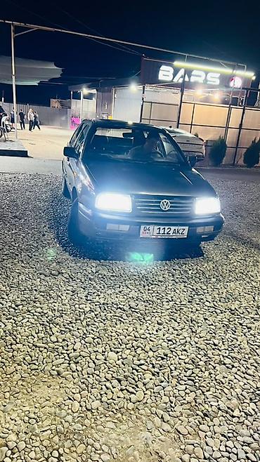 passat variant: Volkswagen Vento: 1994 г., 1.8 л, Механика, Бензин, Седан — 2