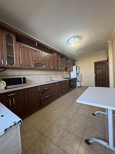 кваритра: 4 комнаты, 128 м², Дордой Плаза ТРЦ Элитка, 5 этаж, Требуется ремонт — 1