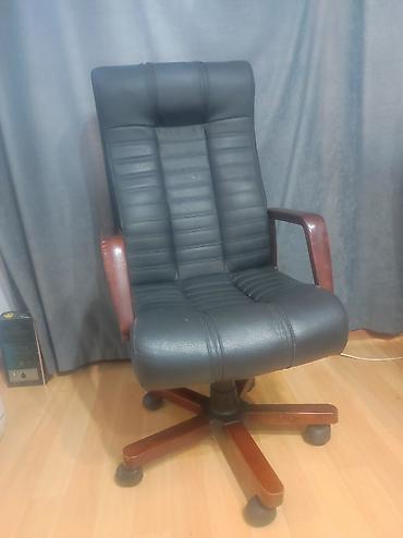 Офисные кресла: Продаю руководительское кресло "Атлант- экстра" натуральная кожа и at lalafo.kg — 2 Офисные кресла: Продаю руководительское кресло "Атлант- экстра" натуральная кожа и — 2