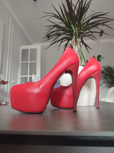 туфли женские кожаные: Туфли 35, цвет - Красный