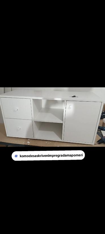 Komode: Komoda sa skrivenim pregradama Se izradjuje u Univera debljine 18mm — 2