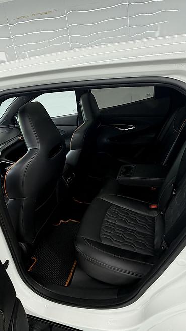 dodje challenger: Changan Uni-T: 2022 г., 1.5 л, Робот, Бензин, Кроссовер — 9