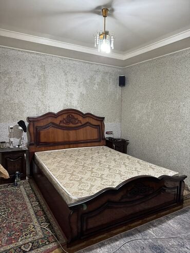 пьедесталом раковина с: Двуспальная кровать, С матрасом, длина - 210 см