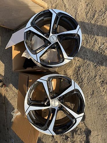 17 təkər: İşlənmiş Disk Vossen R 17, 5 Boltlu — 1
