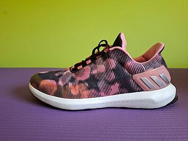 nike patike akcija: Ženske patike Adidas original – br. 37 - Model: adidas ženske patike — 2