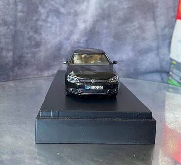 Avtomobil modelləri: 2015 il, 1:43, Dəmir, Ödənişli çatdırılma — 13