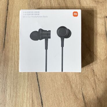 bultuzlu qulaqcıq: Yeni Simli Qulaqcıqlar, Xiaomi, rəng - Qara