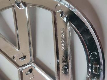 kljuc 55: PREDNJI ZNAK 135MM ZA VOLKSWAGEN GOLF 7 | Prednji znak u masci za VW — 4
