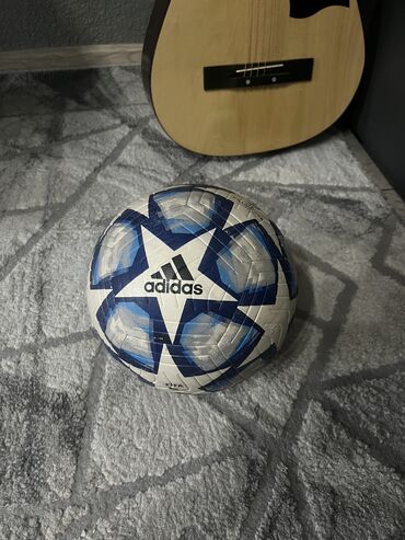 футболки футбольные: Продаю Футбольный Мяч ⚽️