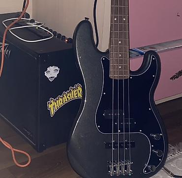 музыкальный инструменты: Бас‑гитара Squier by Fender Precision Bass продам басс гитару fender — 2