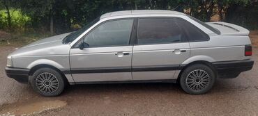 вwв 34: Volkswagen Passat: 1989 г., 1.8 л, Механика, Бензин, Седан
