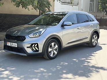 w204 2010: Kia Niro: 2021 г., 1.6 л, Гибрид, Кроссовер — 1