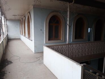 Həyət evləri və villaların satışı: 6 otaqlı, 240 kv. m, Orta təmir — 8