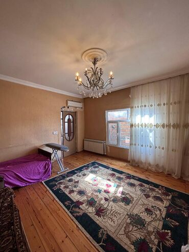 недвижимость в кусарах: 20 Yanvar metrosu yaxınlığında, köhnə tikili, 2 mərtəbəli binanın 2-ci