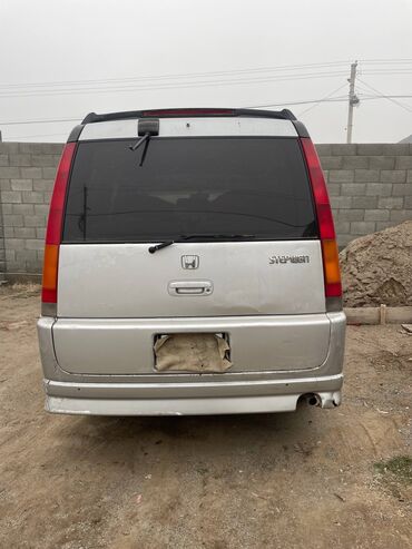 Honda: Honda Stepwgn: 2000 г., 2 л, Автомат, Бензин, Минивэн — 4