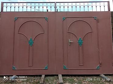 İşlənmiş Dəmir Həyət darvazası, Yana açılan, Mexaniki, Qapı ilə, rəng - Qəhvəyi, Kredit yoxdur, Ödənişli çatdırılma
