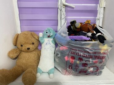 котенок в добрые руки: Большой Пакет игрушек 350 сом lalafo.kg да котенок в добрые руки: Большой Пакет игрушек 350 сом