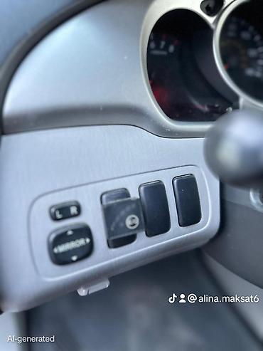 210 4.3: Toyota Highlander: 2005 г., 2.4 л, Автомат, Бензин, Кроссовер — 8