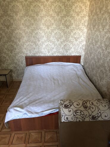 двухъярусные кровати на заказ: Двуспальная Кровать, Б/у