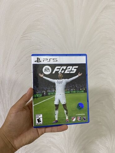 купить приставку игровую: EA Sports FC 25 — версия для PlayStation 5 (диск Blu‑ray в фирменном