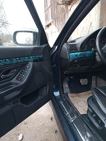 BMW: BMW 7 series: 3.5 l | Sedan — 12