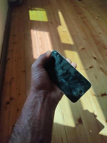 Mobil telefonlar: IPhone SE, Ağ, Barmaq izi — 2