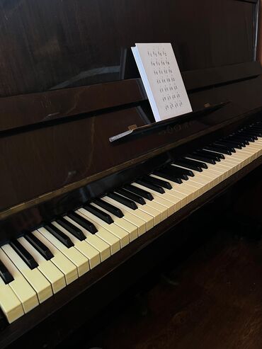 пианино обучение: Продаю фортепиано ОДА в хорошем состоянии😍 Торг уместен