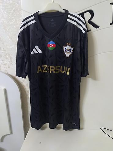 karabağ karavan: Formanın ön hissəsi – Loqolar və sponsor yazıları tam ideal — 4