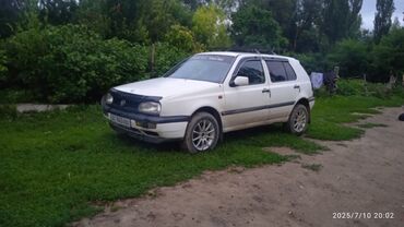 машина кж фит: Volkswagen Golf III, 5‑дверный хэтчбек, белый цвет. Основные