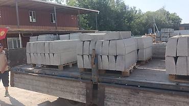 Дорожные бордюры: Дорожный бордюр, Прессованный, Бетонный, Новый — 28