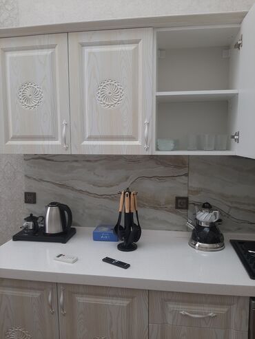 Uzunmüddətli kirayə mənzillər: 28 May metrosundan 700-800şərq bazarından 100 metr məsafədə 177 — 22