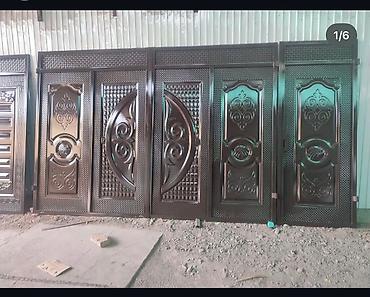 Распашные ворота: Металлические ворота с декоративными элементами и секциями — 9