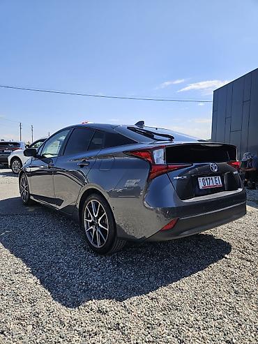 byd e6: Toyota Prius: 2022 г., 1.8 л, Автомат, Гибрид, Лифтбек — 4