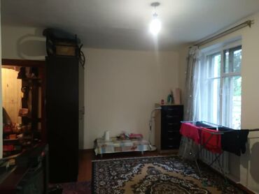 продам 1 комнатную квартиру в бишкеке в Кыргызстан | ПРОДАЖА КВАРТИР: Сталинка, 1 комната, 33 м², Без мебели