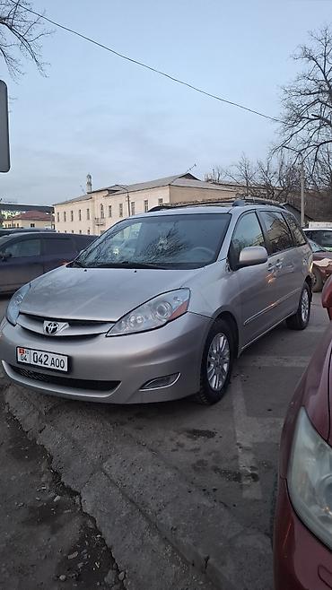 belarus 892 2: Toyota Sienna: 2008 г., 3.5 л, Автомат, Бензин, Минивэн — 3
