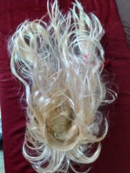 Aksesoari za kosu: Prodajem svetloplavu perikudugačkusa crvenim mašnicama . Nema — 15