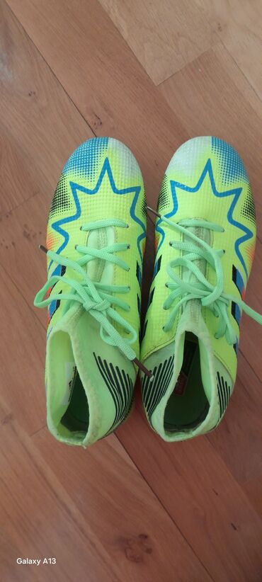 Butslar: Butslar Adidas, Ölçü: 38, İşlənmiş