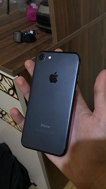 htc wildfire s: IPhone 7, 32 GB, Qara — 1