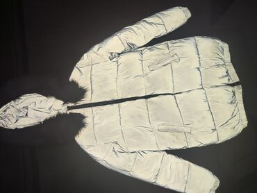 стильные зимние куртки женские: Пуховик, По колено, С мехом, С капюшоном, Оверсайз, M (EU 38)