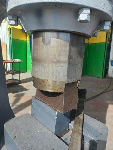 Čekići: APOKALIPSA DOO Kovački čekić MIN Prečnik klipa-trna : 250 mm — 8