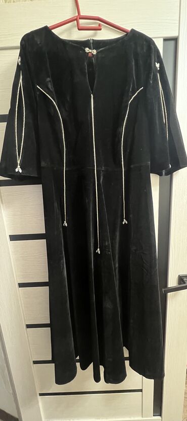 Вечерние платья: Вечернее платье, Пышное, Длинная модель, Велюр, С рукавами, Камни, 6XL — 3