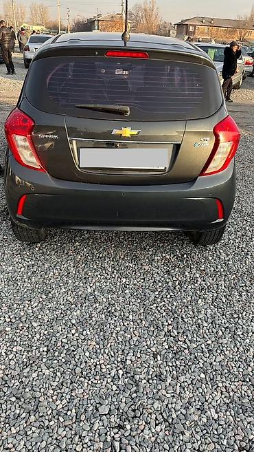 Chevrolet: Chevrolet Spark: 2017 г., 0.1 л, Автомат, Бензин, Хэтчбэк — 8