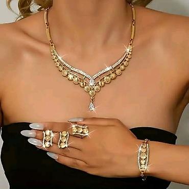 Setovi nakita: Setovi 3000 din🔥🔥
💋 na lalafo.rs — 6 Setovi nakita: Setovi 3000 din🔥🔥
💋 — 6