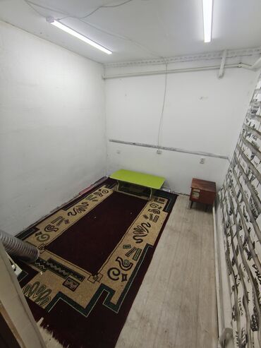 сниму дом в бишкек: 10 м², 1 комната, Забор, огорожен