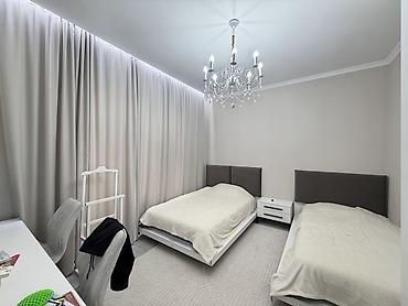 Долгосрочная аренда домов: 180 м², 5 комнат — 18