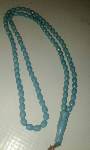 Təsbehlər: Təsbəhlər satılır. Biri 10 manat — 11