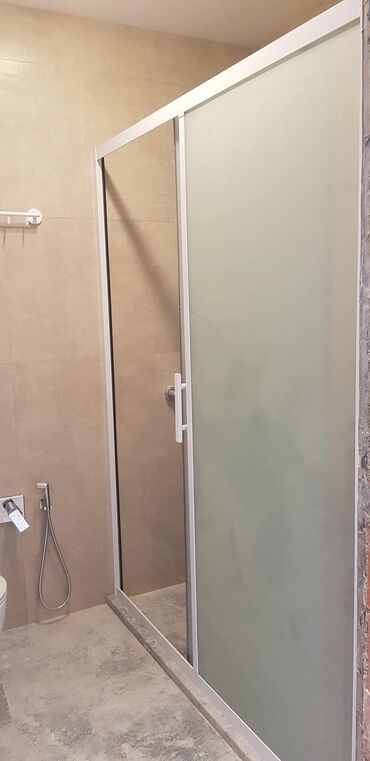 Duş kabinaları, arakəsmələr: Yeni Arakəsmə, Pulsuz çatdırılma — 9