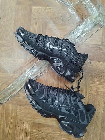 bq patike: Orginal model NIKE TN
Brojevi od 41 do 46
Cena 7000din — 1