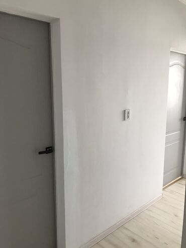 с подселением комнаты: 42 м², Без мебели