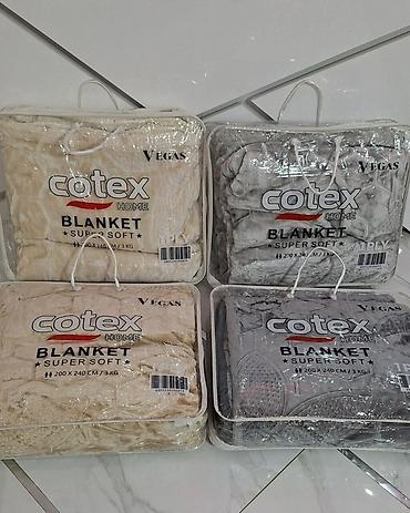 retro stvari: Ćebe 3kg 220x240 3500din
Ćebe 1.5kg 150x200 2500din

T — 5